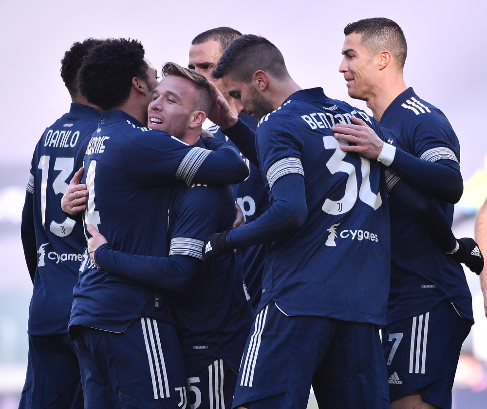 那不勒斯防线失准，惨遭维罗纳逆袭